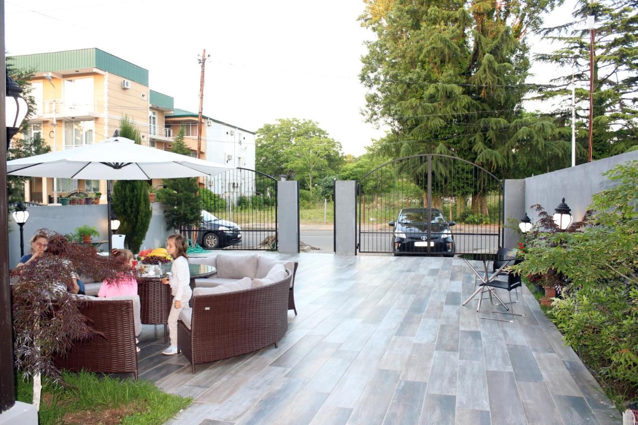 Cozy House Hotel Kobuleti Exterior foto